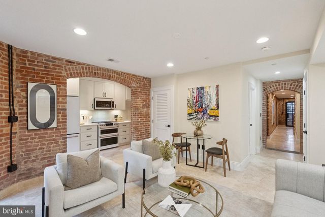 1514 R ST NW, Washington, DC 20009