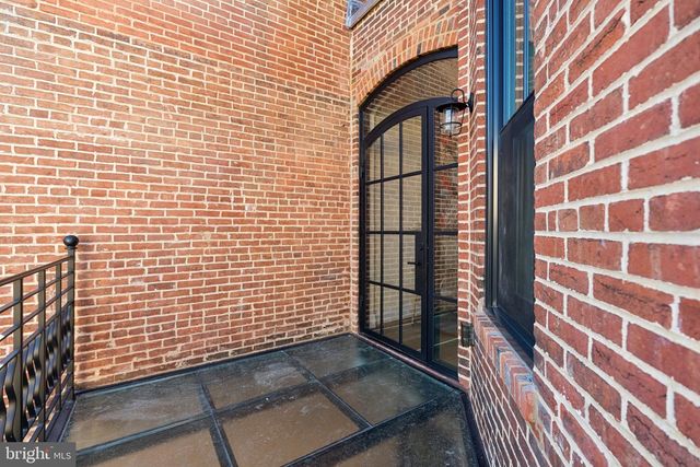 1514 R ST NW, Washington, DC 20009