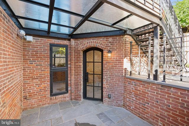 1514 R ST NW, Washington, DC 20009