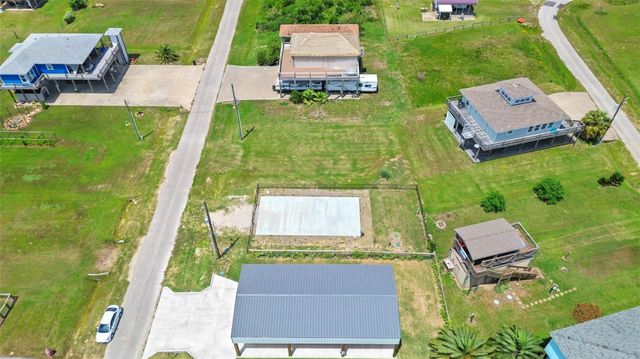 900 Salt Cedar Lane, Port Bolivar, TX 77650
