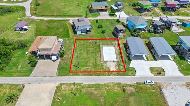900 Salt Cedar Lane, Port Bolivar, TX 77650