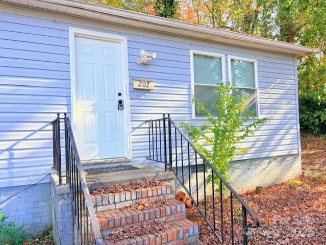 202 Newland Place, Lenoir, NC 28645