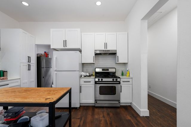 918 Elsbeth Street, Dallas, TX 75208