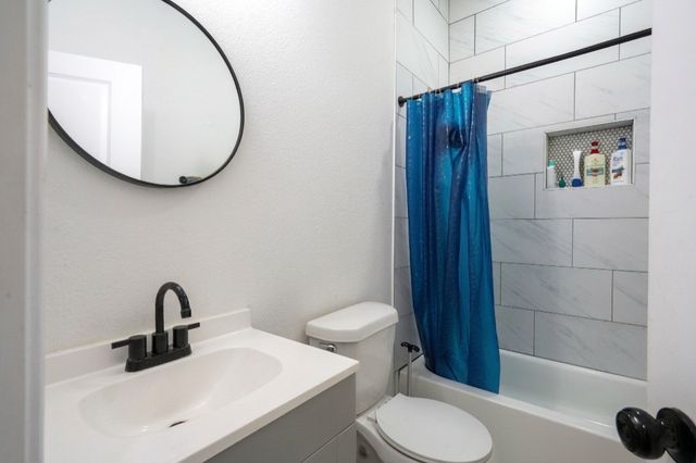 918 Elsbeth Street, Dallas, TX 75208