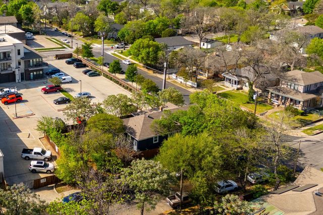 918 Elsbeth Street, Dallas, TX 75208