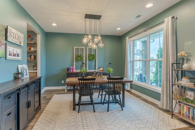 5430 Bloomsbury Court, Newburgh, IN 47630