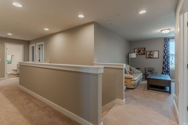 5430 Bloomsbury Court, Newburgh, IN 47630