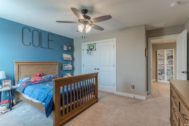 5430 Bloomsbury Court, Newburgh, IN 47630