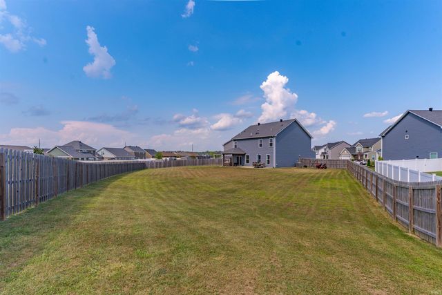 5430 Bloomsbury Court, Newburgh, IN 47630