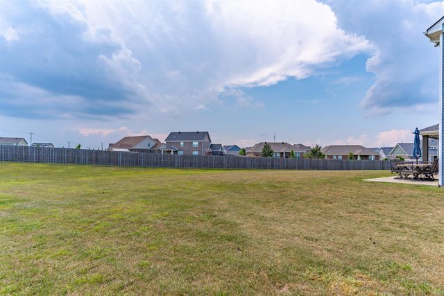 5430 Bloomsbury Court, Newburgh, IN 47630