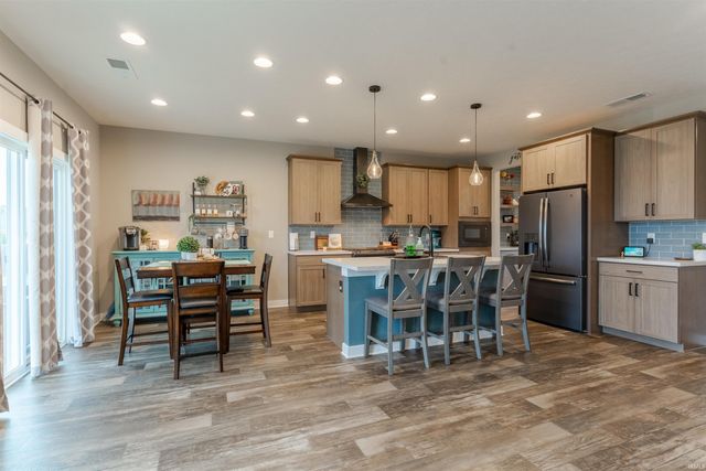 5430 Bloomsbury Court, Newburgh, IN 47630