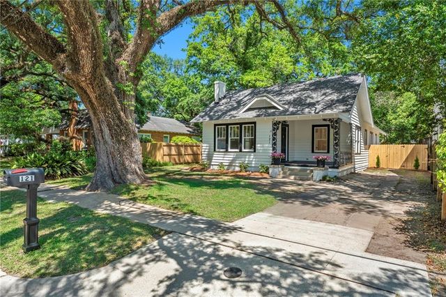 121 Westwood Street, Mobile, AL 36606