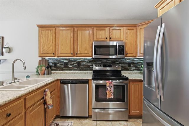 2719 Pine View Road, Eau Claire, WI 54703