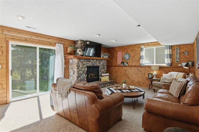 2719 Pine View Road, Eau Claire, WI 54703