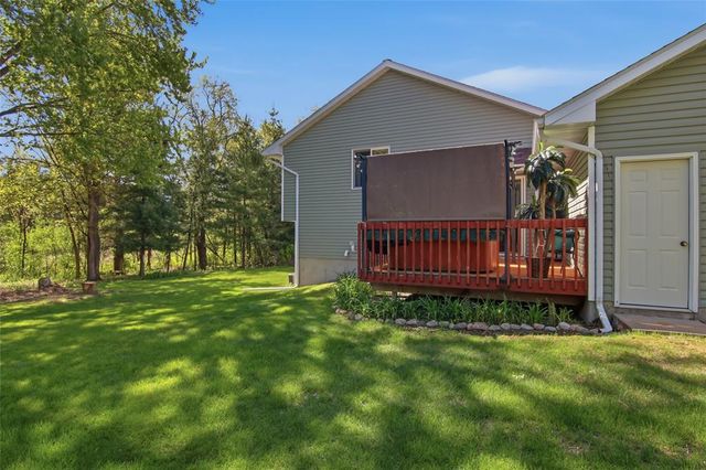 2719 Pine View Road, Eau Claire, WI 54703