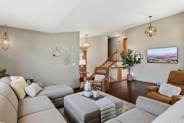 2719 Pine View Road, Eau Claire, WI 54703