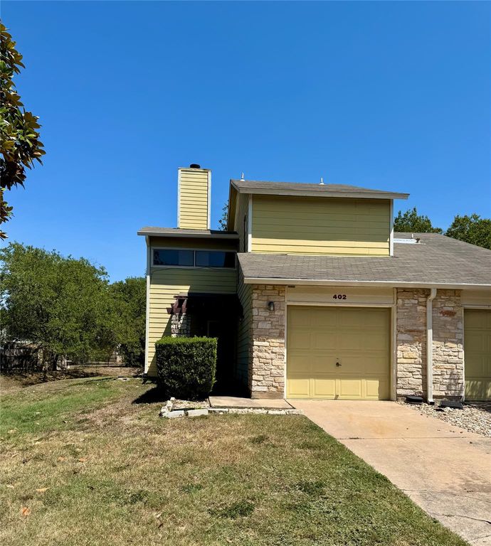 512 Eberhart LN 402, Austin, TX 78745