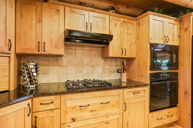 W6034 N Lake Drive, New Lisbon, WI 53950