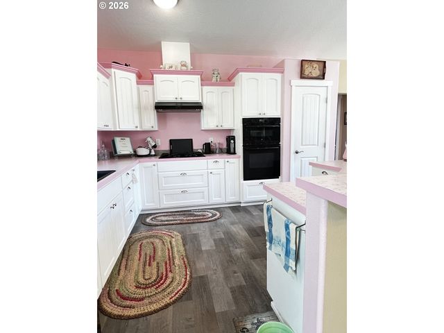 407 WINCHUCK RIVER Rd, Brookings, OR 97415