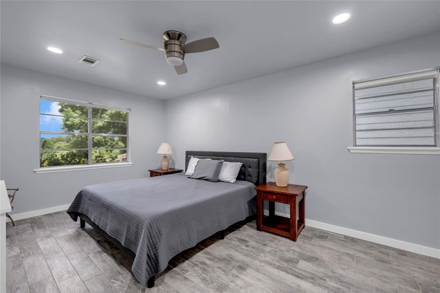 4718 River Oaks DR, Kingsland, TX 78639
