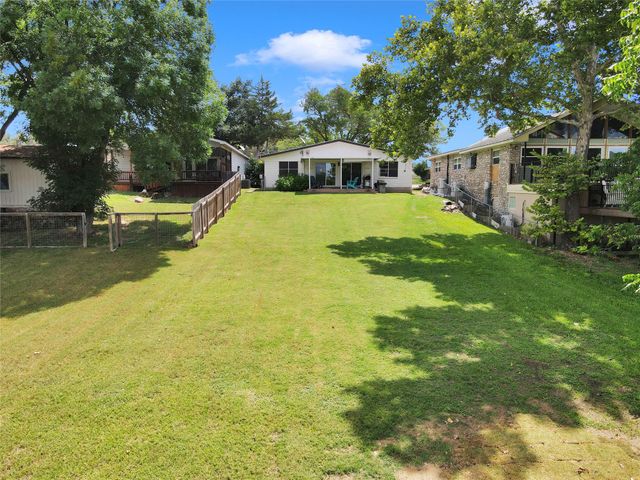 4718 River Oaks DR, Kingsland, TX 78639