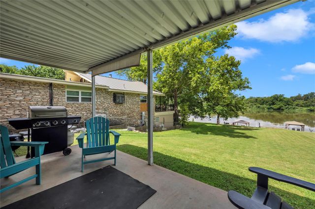 4718 River Oaks DR, Kingsland, TX 78639