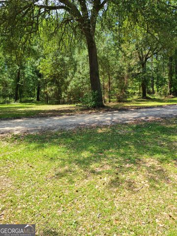 96 Annie Holt Road, Glennville, GA 30427