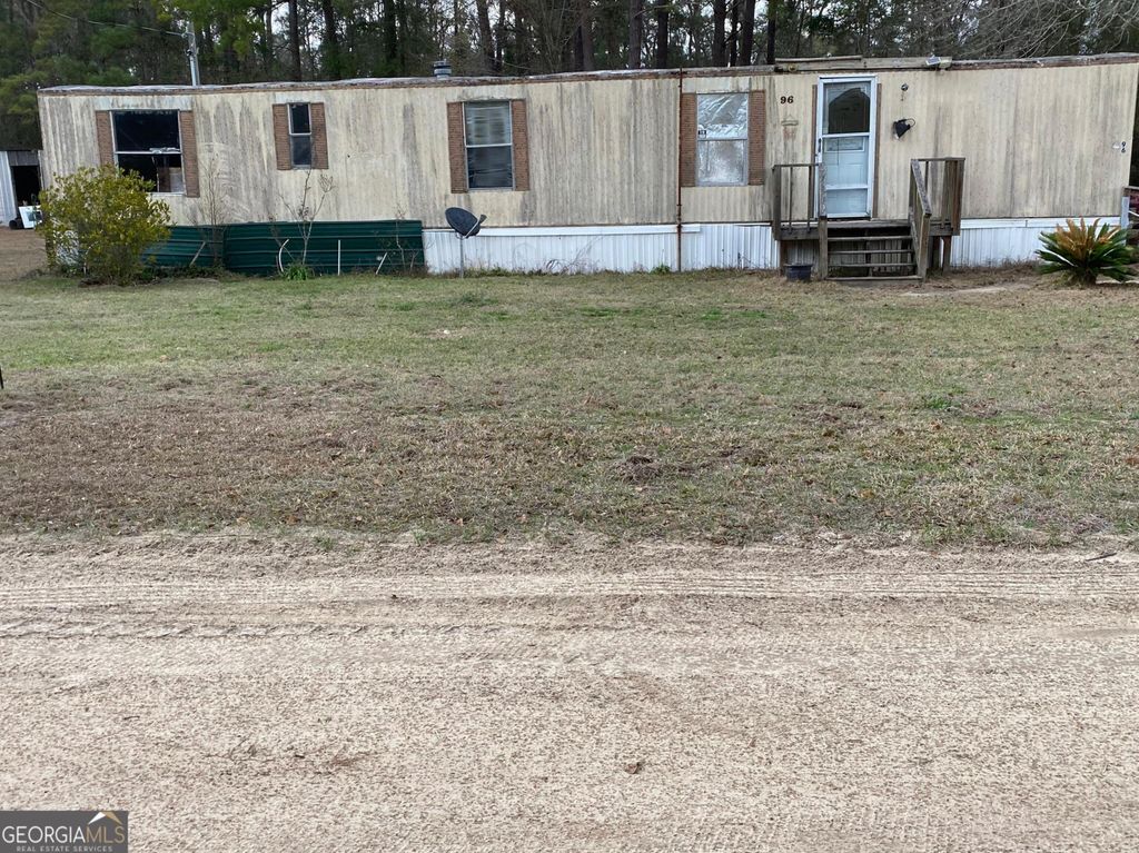 96 Annie Holt Road, Glennville, GA 30427