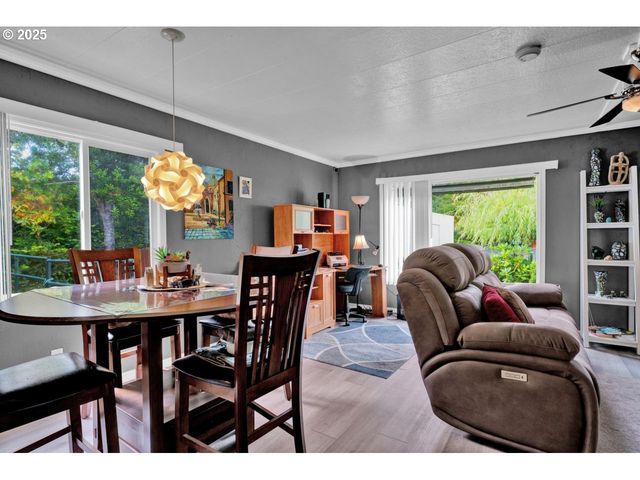 1601 RHODODENDRON Dr 673, Florence, OR 97439