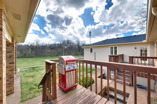 6755 Holt Rd, Nashville, TN 37211