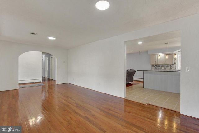 70 LAUREL DR, Hanover, PA 17331