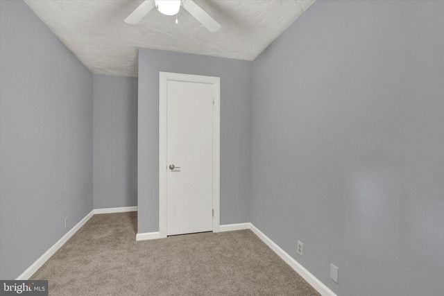 70 LAUREL DR, Hanover, PA 17331