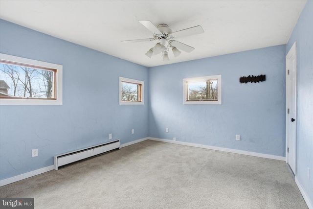 70 LAUREL DR, Hanover, PA 17331