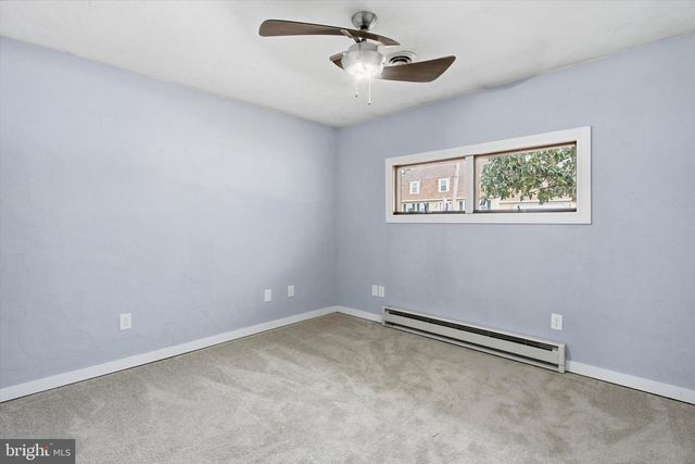 70 LAUREL DR, Hanover, PA 17331