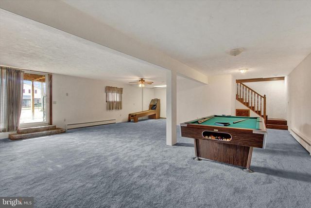 70 LAUREL DR, Hanover, PA 17331