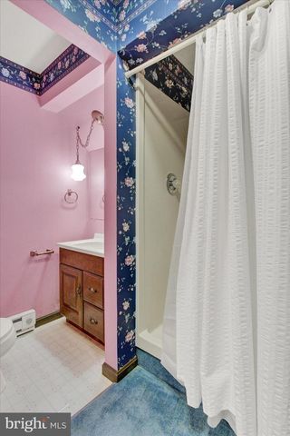 70 LAUREL DR, Hanover, PA 17331