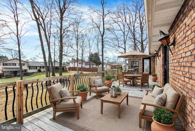 70 LAUREL DR, Hanover, PA 17331