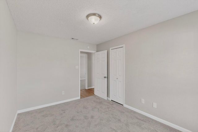 733 Woodcrest Drive, Grand Prairie, TX 75052