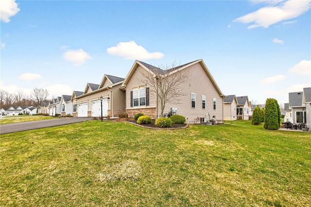 1065 Railway Crossing, Webster, NY 14580