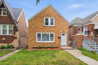 1615 S Central Avenue, Cicero, IL 60804