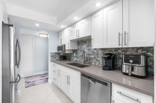 950 Ponce De Leon Road 401, Boca Raton, FL 33432
