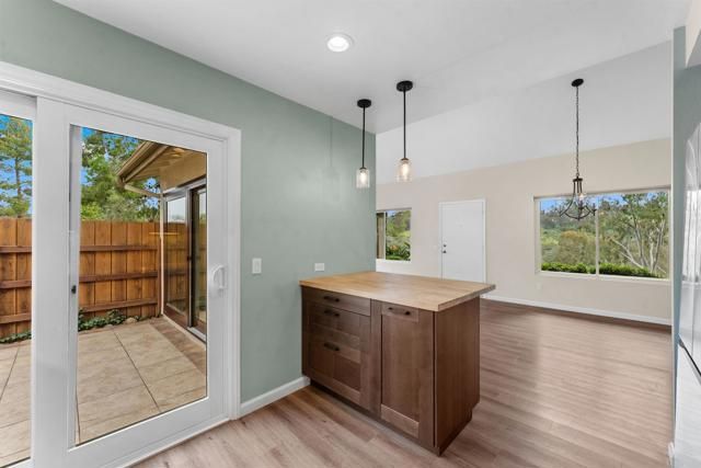 9921 Park Crest Lane, San Diego, CA 92124