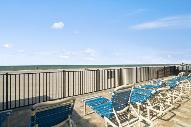 14900 GULF BOULEVARD 202, Madeira Beach, FL 33708