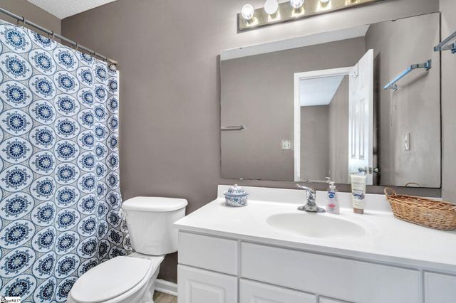 424 Woodfield Drive, Piedmont, SC 29673