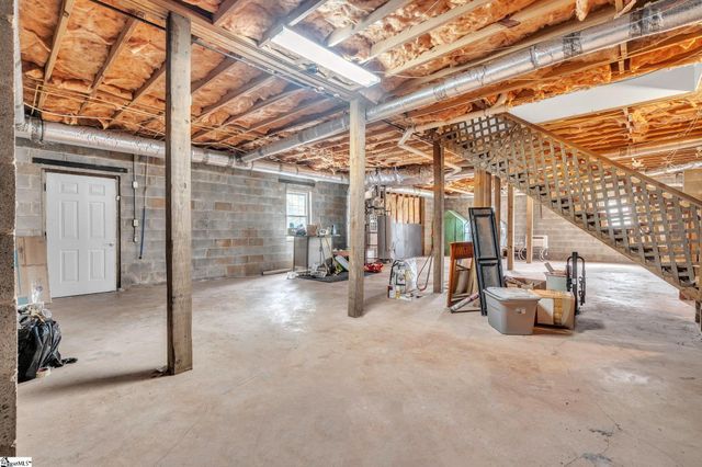 424 Woodfield Drive, Piedmont, SC 29673