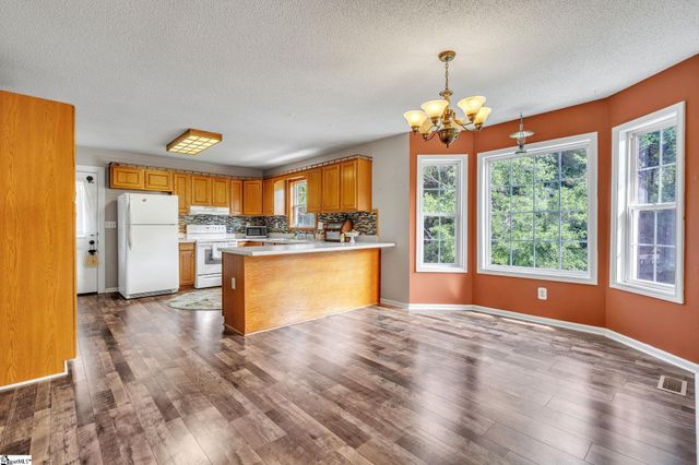 424 Woodfield Drive, Piedmont, SC 29673