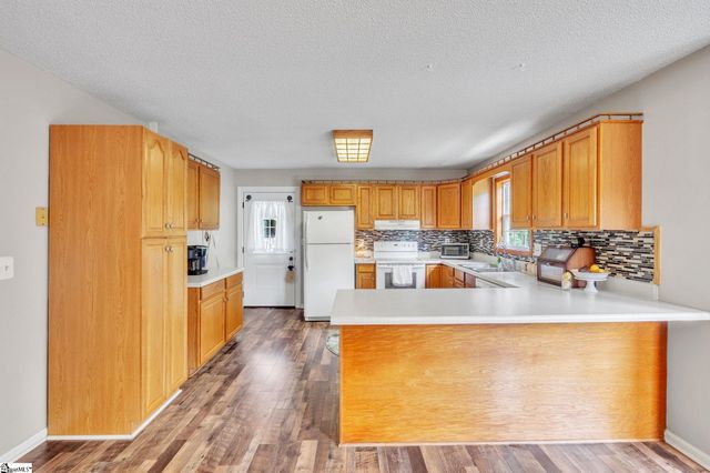 424 Woodfield Drive, Piedmont, SC 29673