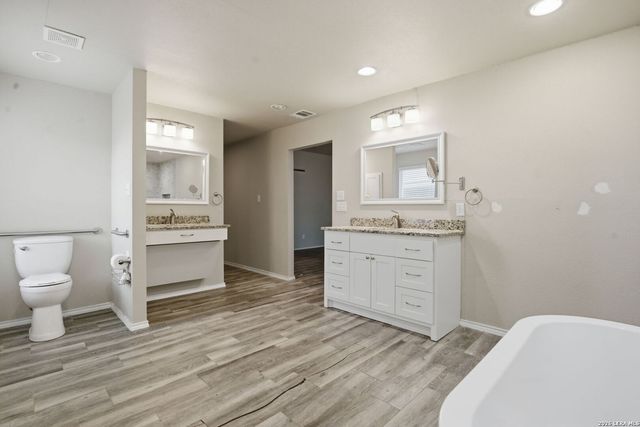 7918 Halo Circle, San Antonio, TX 78252