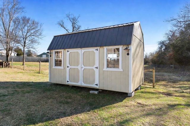 5650 Sledge Rd, Christiana, TN 37037