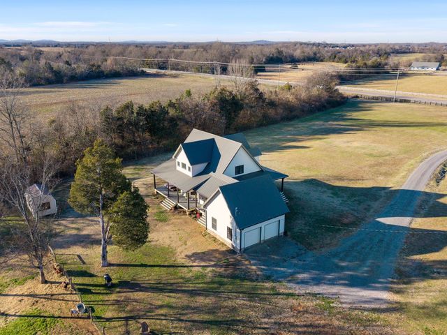 5650 Sledge Rd, Christiana, TN 37037